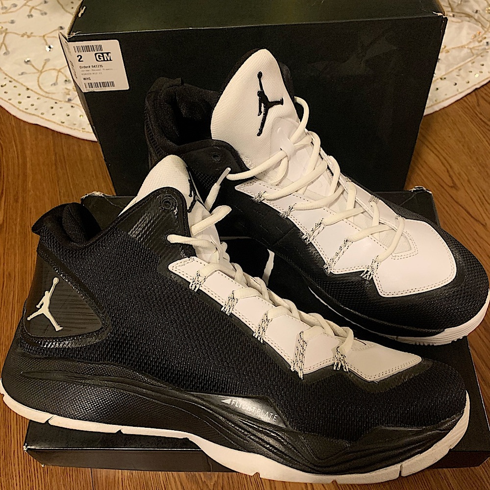 Air Jordan Super.Fly 2 PO / Wht & Blk , excellent condition